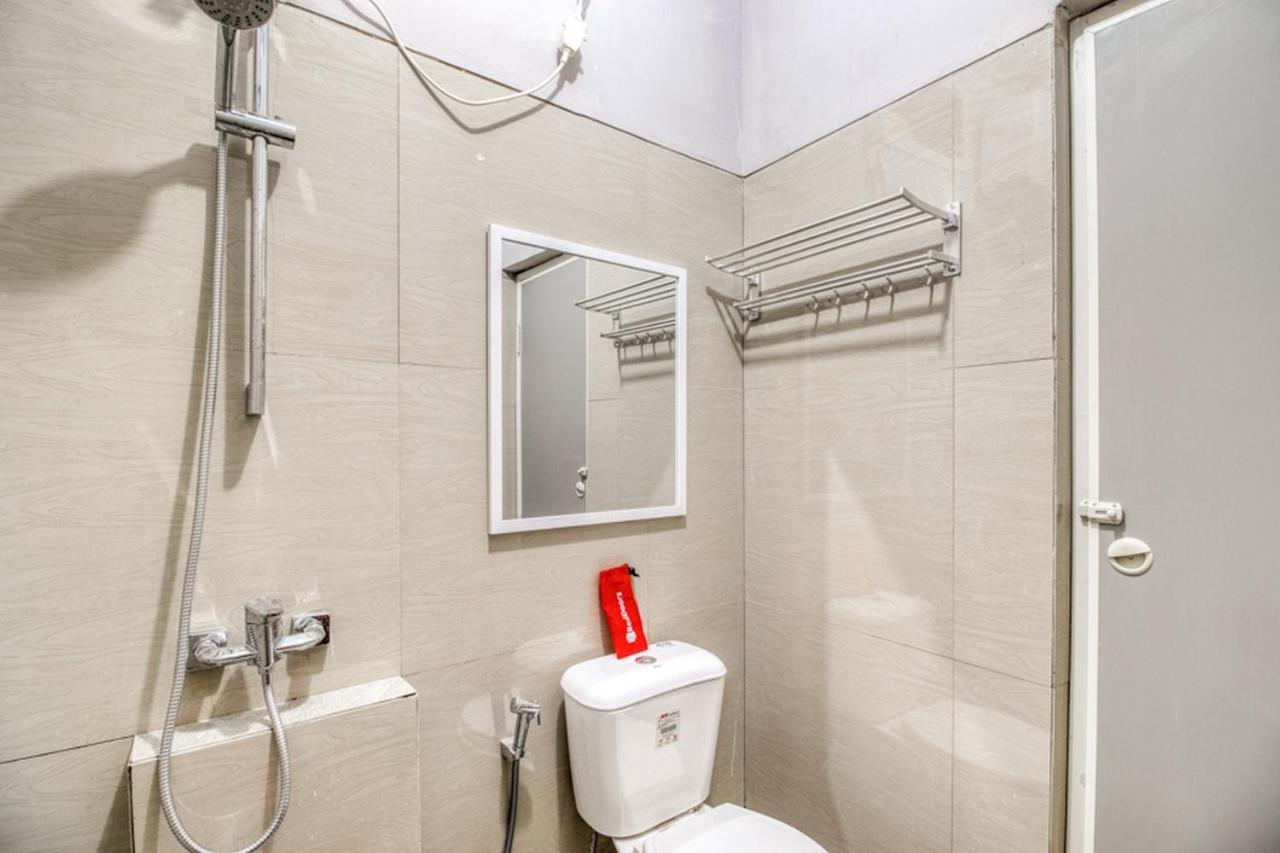 מלון יוגיאקרטה Reddoorz Near Malioboro Tugu Station Jogja 2 מראה חיצוני תמונה